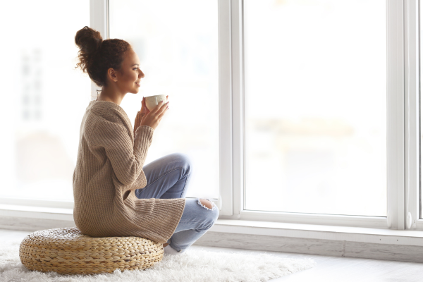 lady with tea